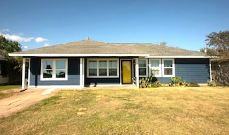 1118 W 11th St, Freeport, TX 77541