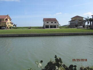 729 Kings Point, Corpus Christi, TX 78402