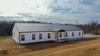 680 Tickridge Rd, Silex, MO 63377