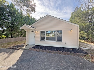 805 Beach Blvd, Forked River, NJ 08731