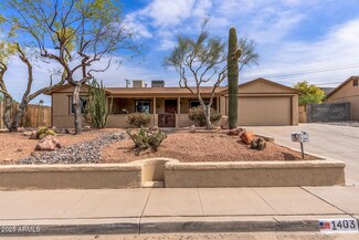 1403 W Wood Dr, Phoenix, AZ 85029