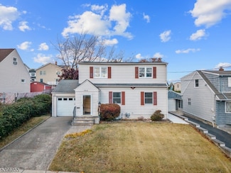 42 Harvey Rd, Clifton, NJ 07012
