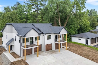 392 Strauss Ave, Green Lake, WI 54941