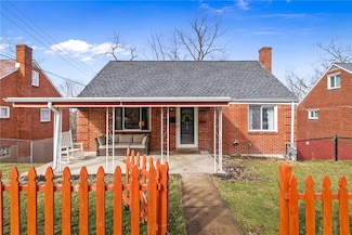 2720 Strachan Ave, Pittsburgh, PA 15216