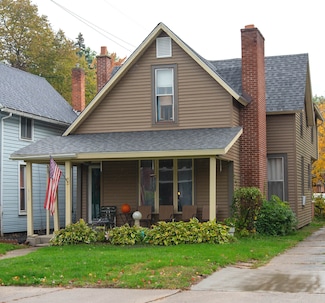 616 S 7th St, Goshen, IN 46526