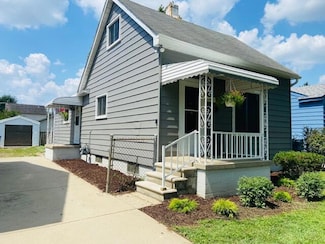 8627 Robindale Ave, Dearborn Heights, MI 48127