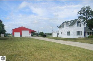7410 W County Line Rd, Marion, MI 49665