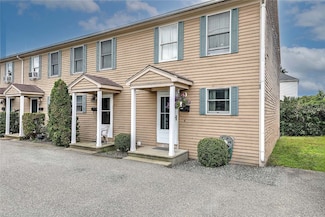 25 Sharon St Unit 1, Cranston, RI 02910