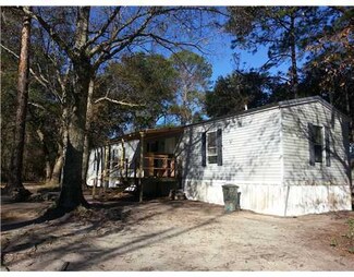 9125 Daisy Vestry Rd, Biloxi, MS 39532