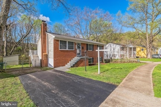 4247 Glendale Rd, Woodbridge, VA 22193