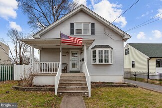 2423 Palmer Ave, Bristol, PA 19007