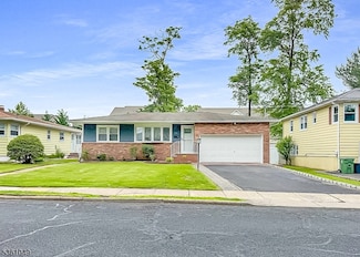 201 Douglas Rd, Roselle, NJ 07203