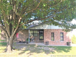 36 Scott St, Healdton, OK 73438