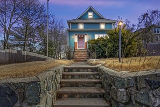 518 Main St, Stoneham, MA 02180