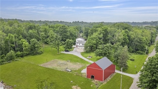12358 Harmon Rd, New Springfield, OH 44443