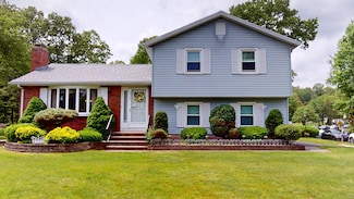 230 Unionville Ave, Plainville, CT 06062