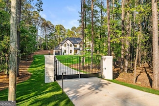 400 Auburn Rd, Auburn, GA 30011