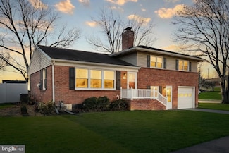 102 Pine Springs Blvd, York, PA 17408