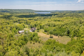453 Union Rd, Appleton, ME 04862