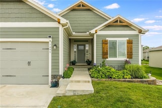 7495 NW Chambers Ct, Kansas City, MO 64152