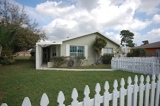 3941 Roan Ct W, West Palm Beach, FL 33403