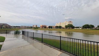 2739 Levee Ln, Lewisville, TX 75067