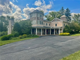 964 Thorn Run Rd, Coraopolis, PA 15108