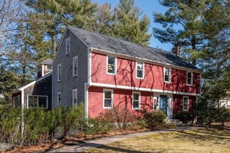 32 Old County Rd, Hingham, MA 02043