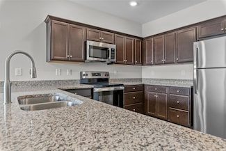 170 Grove Cir Unit 204, Lillington, NC 27546
