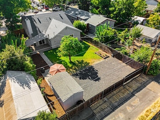 231 D St, Roseville, CA 95678