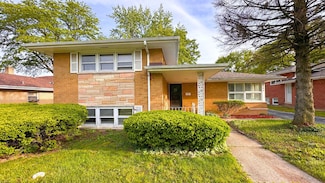 1431 Willow Rd, Homewood, IL 60430