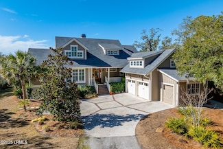 1418 Gleasons Landing Dr, Saint Helena Island, SC 29920