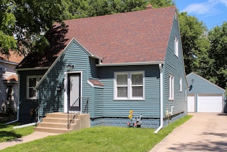 616 4th Ave SE, Rochester, MN 55904