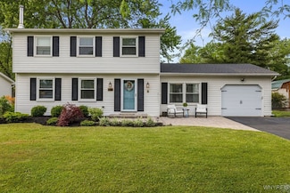320 Brookshire Rd, Youngstown, NY 14174