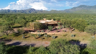 200 Willow Cross Cir, Nogales, AZ 85621