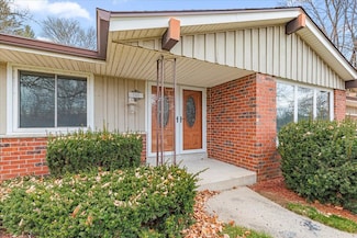 7525 N Redwood Rd, Milwaukee, WI 53209