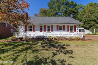 77 Shadow Lawn Dr, Jackson, TN 38301