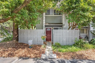 4115 NW 46th Dr Unit 128, Gainesville, FL 32606
