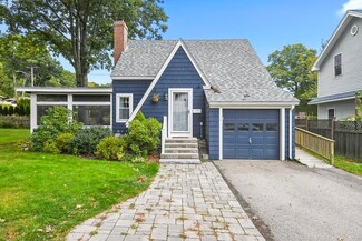 1 Suntaug Rd, Worcester, MA 01604