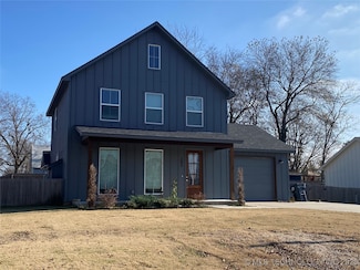 303 S Atoka Ave, Coweta, OK 74429