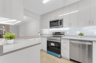 1256 S Military Trail Unit 915, Deerfield Beach, FL 33442