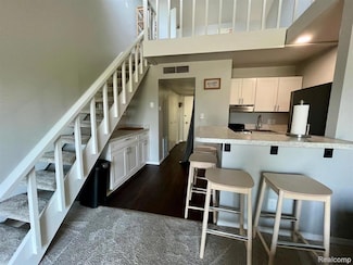 6210 Tennis Ct Unit D11, Bay City, MI 48706