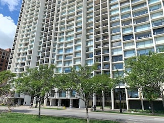 3200 N Lake Shore Dr Unit 803, Chicago, IL 60657