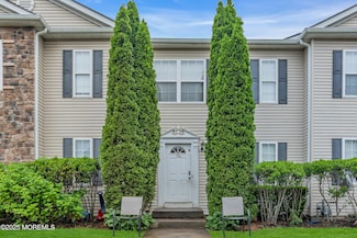 56 Aspen Ct, Lakewood, NJ 08701