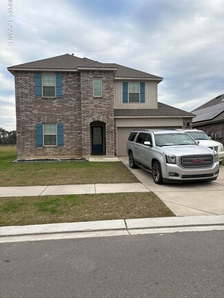 114 Red Pine Dr, Lafayette, LA 70501