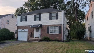 441 New Bridge Rd, Bergenfield, NJ 07621