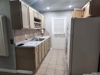 6018 Royal Valley St, San Antonio, TX 78242