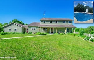 63 Ridgetop Ln, Linn, MO 65051