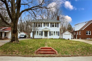 2040 W William St, Decatur, IL 62522