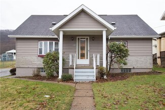 1812 Moore Ave, North Apollo, PA 15673